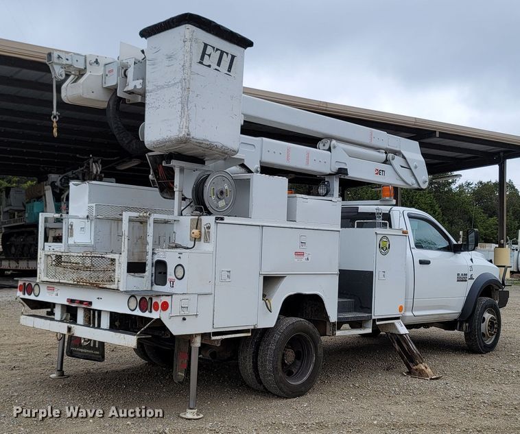 image for item LN9770 2014 Dodge Ram 5500HD  bucket truck