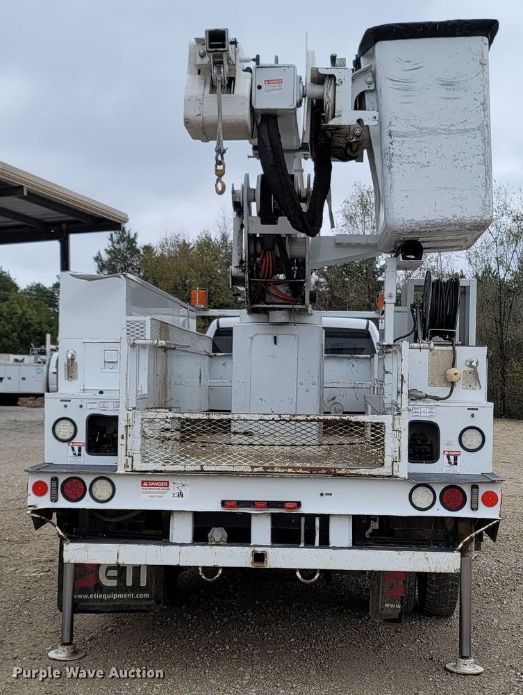 image for item LN9770 2014 Dodge Ram 5500HD  bucket truck