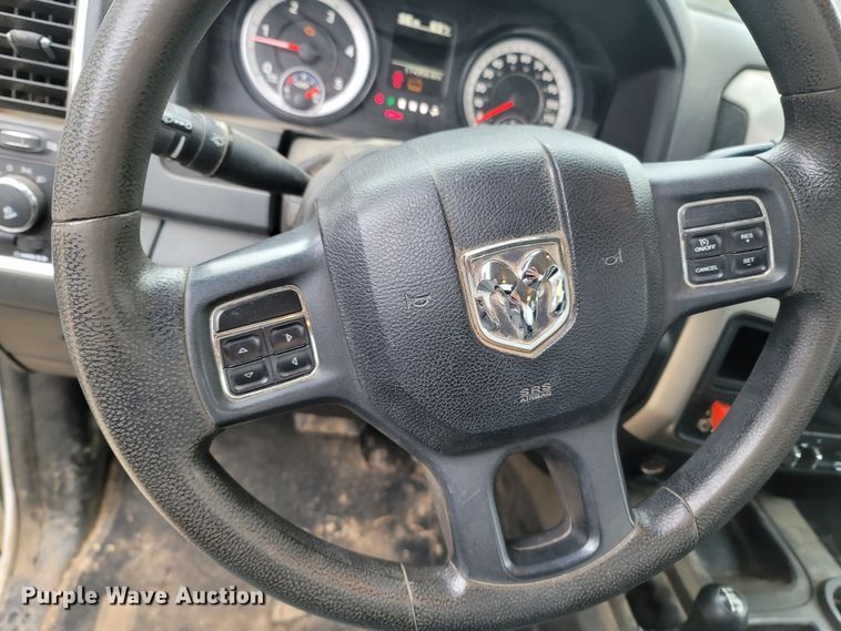 image for item LN9770 2014 Dodge Ram 5500HD  bucket truck