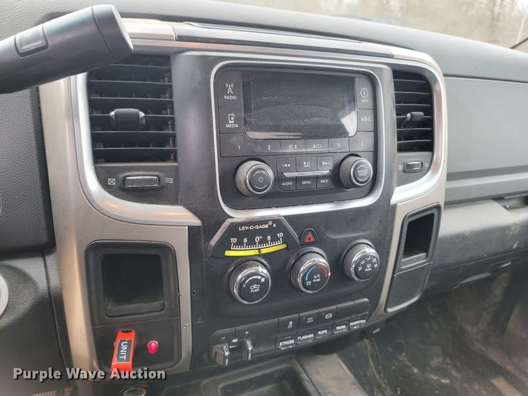 image for item LN9770 2014 Dodge Ram 5500HD  bucket truck