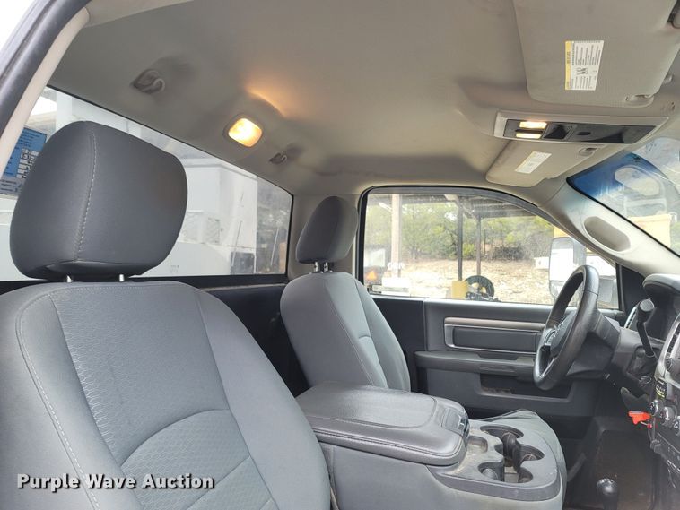 image for item LN9770 2014 Dodge Ram 5500HD  bucket truck