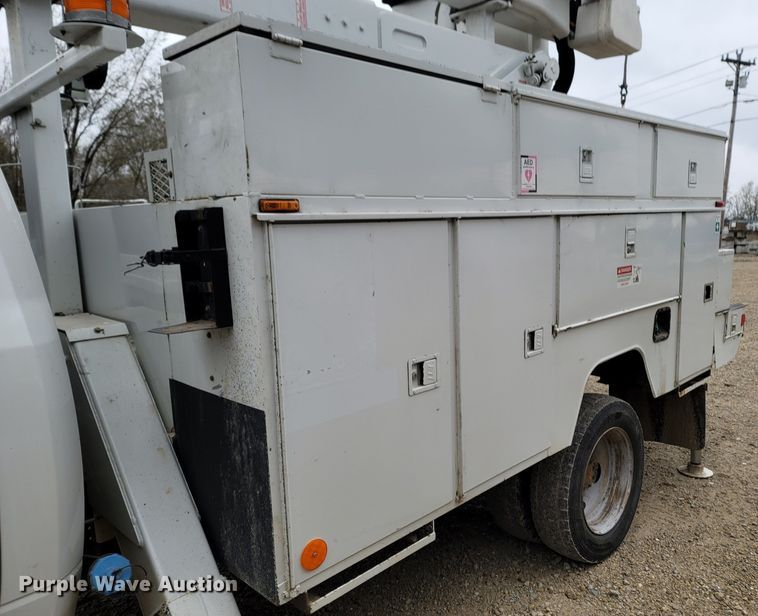 image for item LN9770 2014 Dodge Ram 5500HD  bucket truck