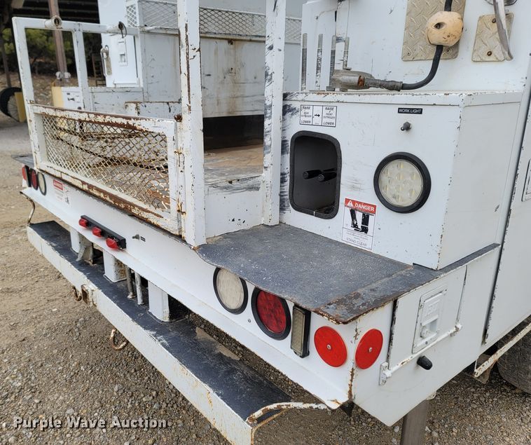 image for item LN9770 2014 Dodge Ram 5500HD  bucket truck