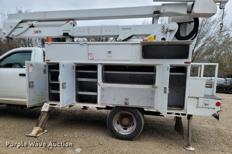 image for item LN9770 2014 Dodge Ram 5500HD  bucket truck