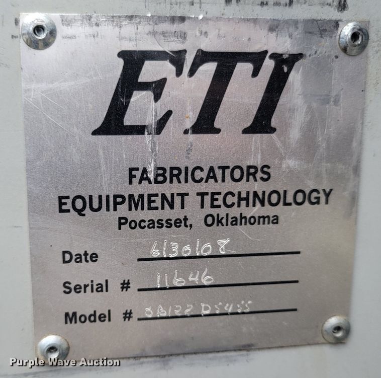 image for item LN9770 2014 Dodge Ram 5500HD  bucket truck