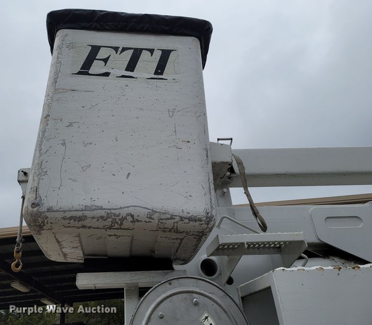 image for item LN9770 2014 Dodge Ram 5500HD  bucket truck