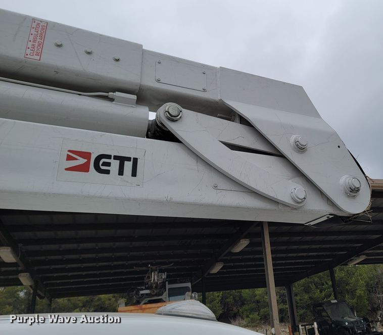 image for item LN9770 2014 Dodge Ram 5500HD  bucket truck