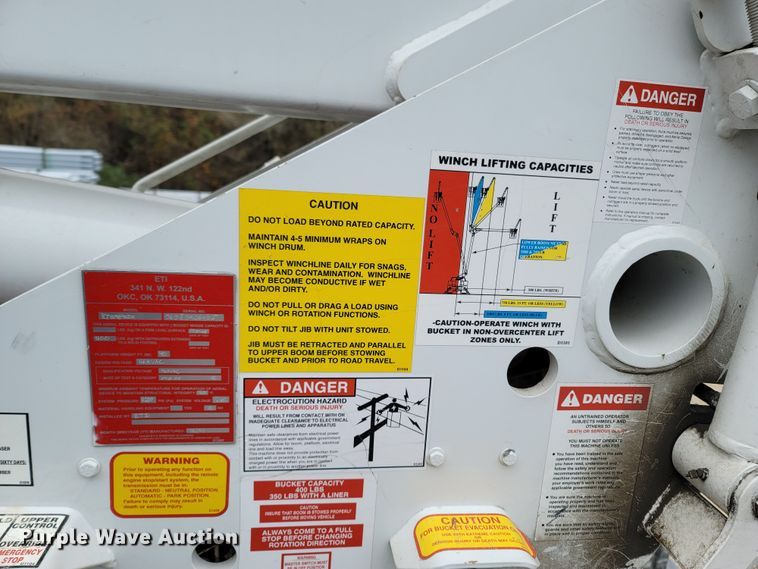 image for item LN9770 2014 Dodge Ram 5500HD  bucket truck