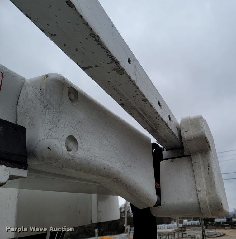 image for item LN9770 2014 Dodge Ram 5500HD  bucket truck