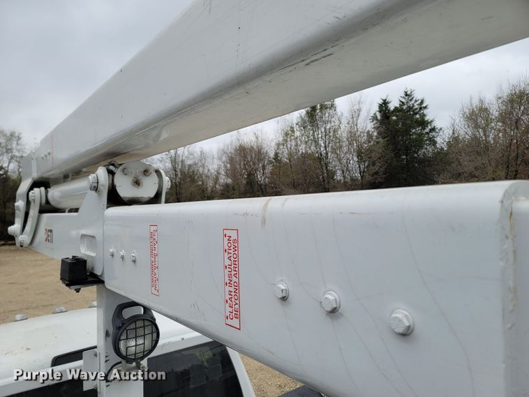 image for item LN9770 2014 Dodge Ram 5500HD  bucket truck