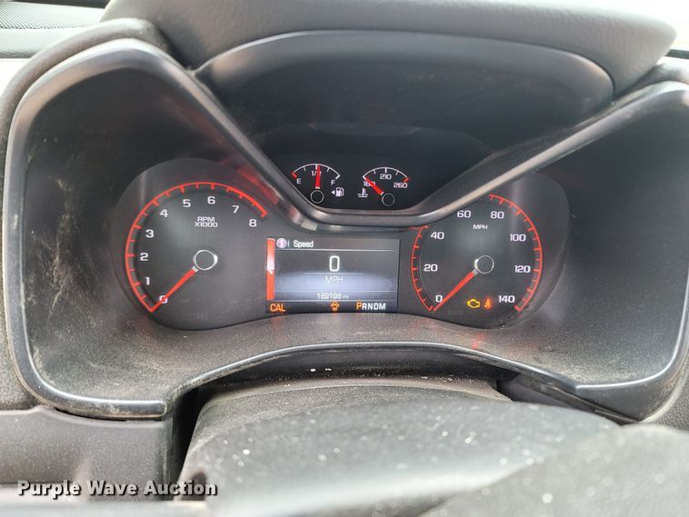 image for item LN9772 2015 GMC Canyon SLE  Crew Cab pickup truck