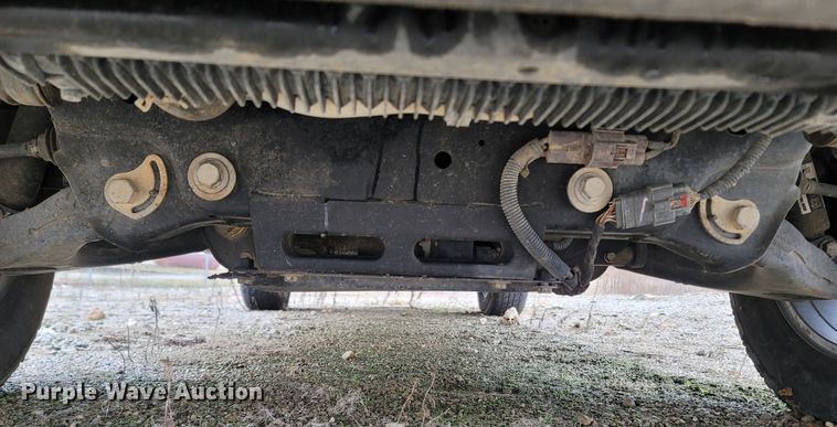 image for item LN9772 2015 GMC Canyon SLE  Crew Cab pickup truck