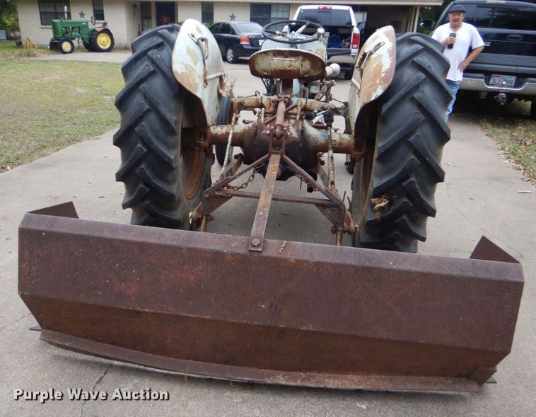 image for item LS9928 1950 Ferguson TO-20  tractor