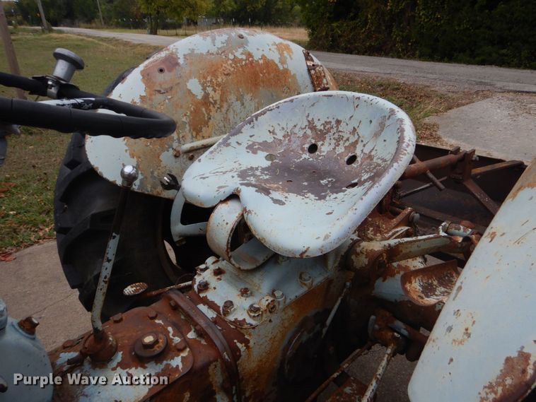 image for item LS9928 1950 Ferguson TO-20  tractor