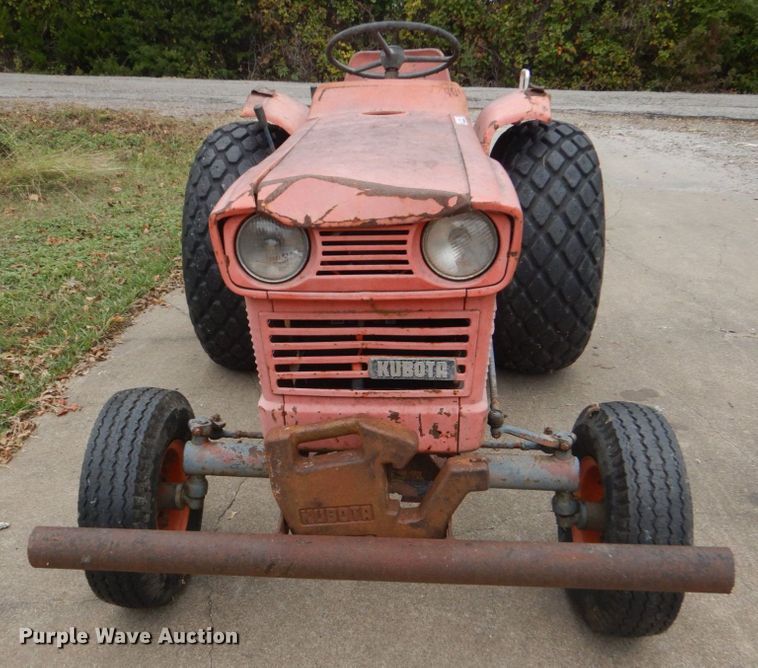 image for item LS9929 Kubota L175  tractor