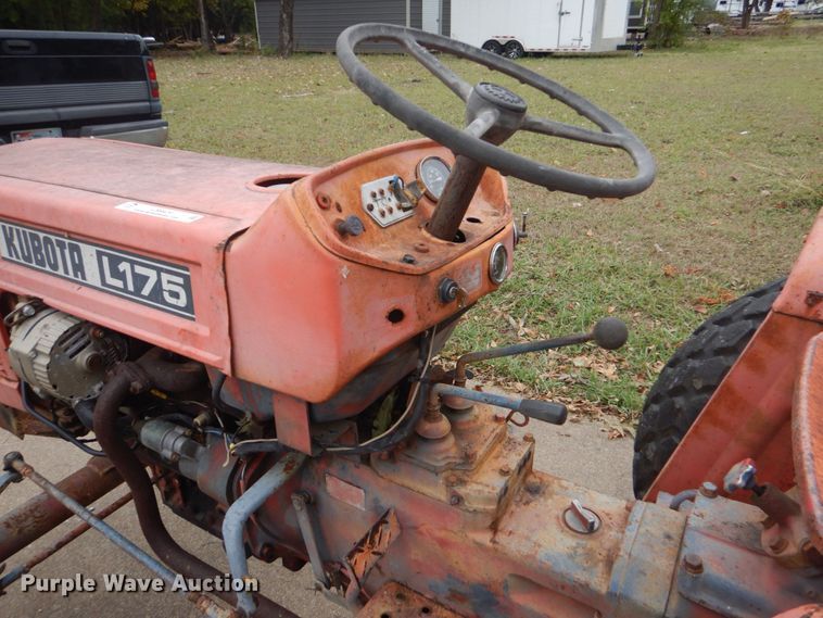 image for item LS9929 Kubota L175  tractor
