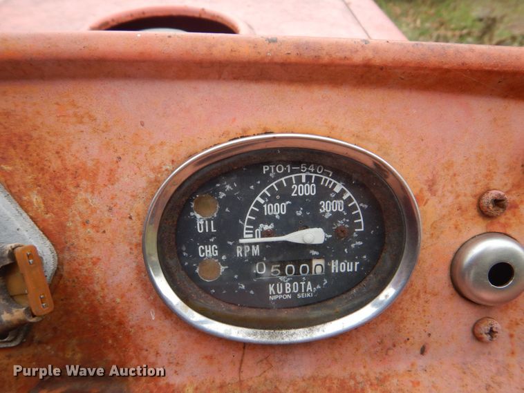 image for item LS9929 Kubota L175  tractor