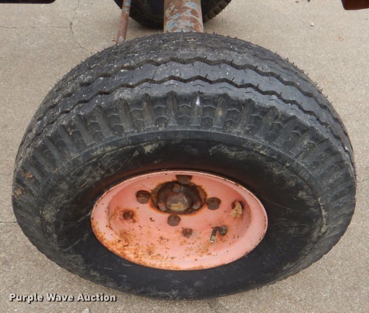 image for item LS9929 Kubota L175  tractor