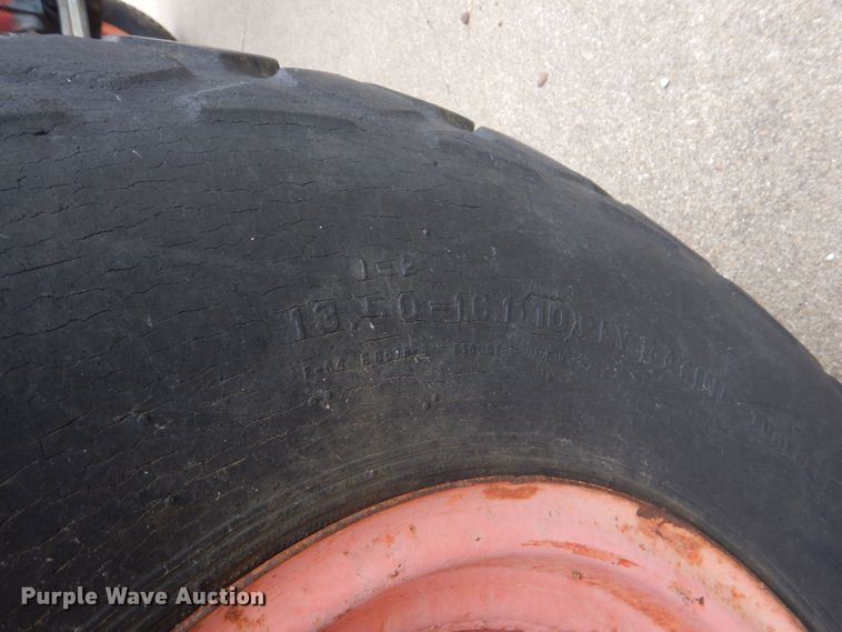 image for item LS9929 Kubota L175  tractor