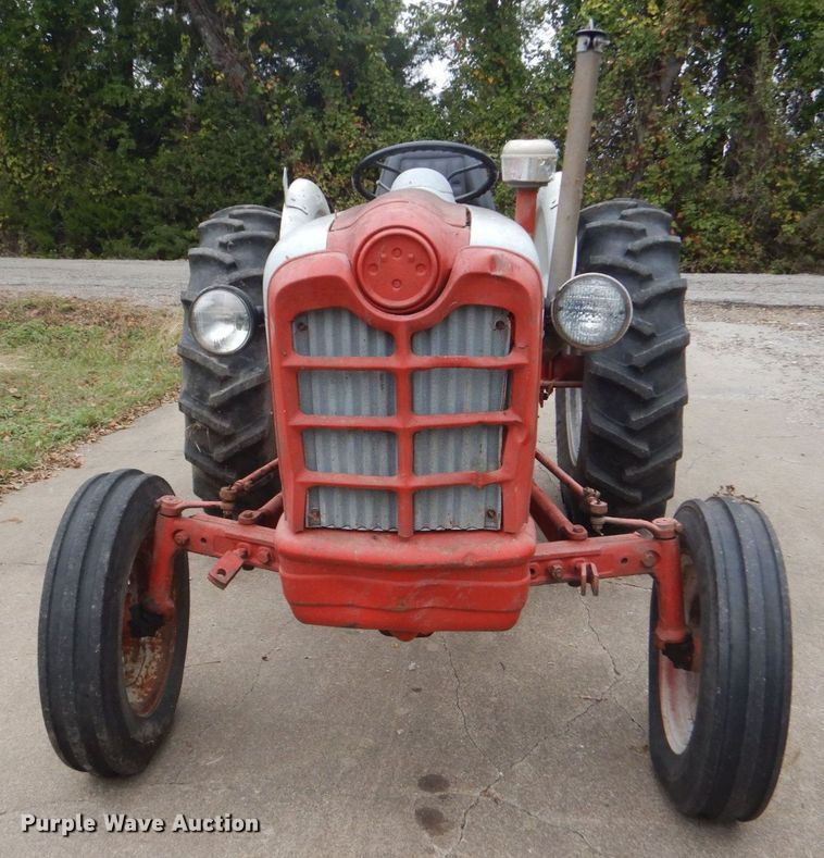 image for item LS9931 Ford 841  tractor