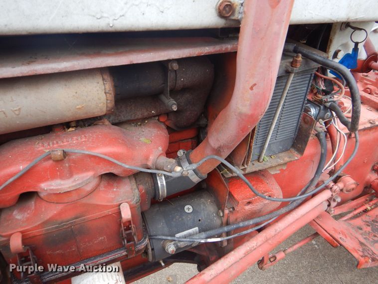 image for item LS9931 Ford 841  tractor