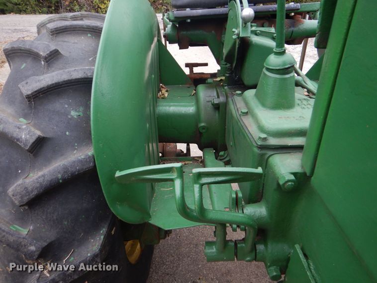 image for item LS9932 1949 John Deere M  tractor