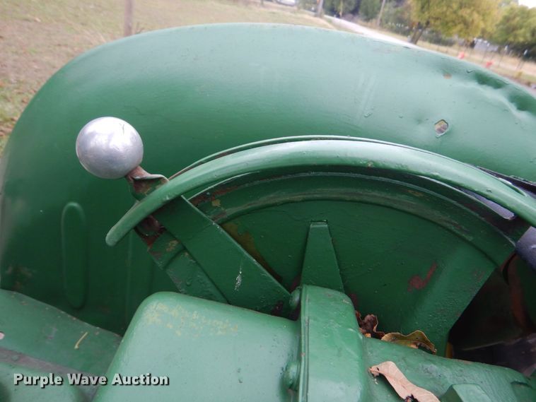 image for item LS9932 1949 John Deere M  tractor