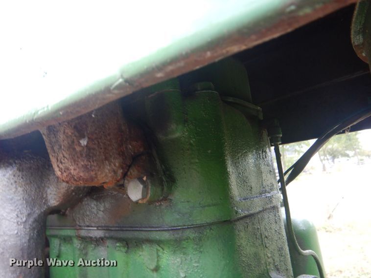 image for item LS9932 1949 John Deere M  tractor