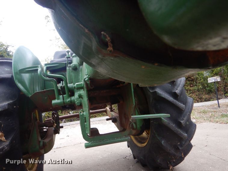 image for item LS9932 1949 John Deere M  tractor