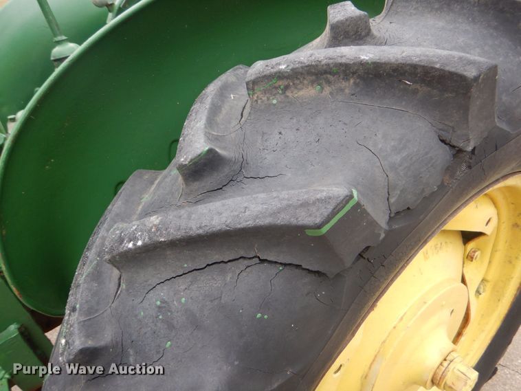 image for item LS9932 1949 John Deere M  tractor