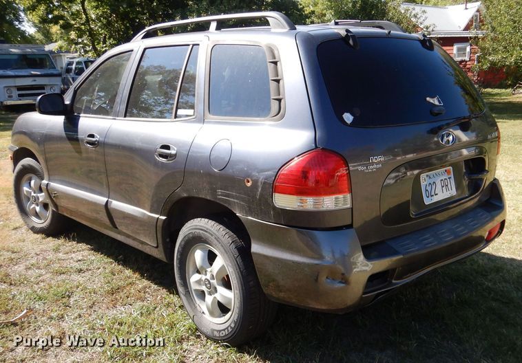 image for item LU9656 2005 Hyundai Santa Fe  SUV