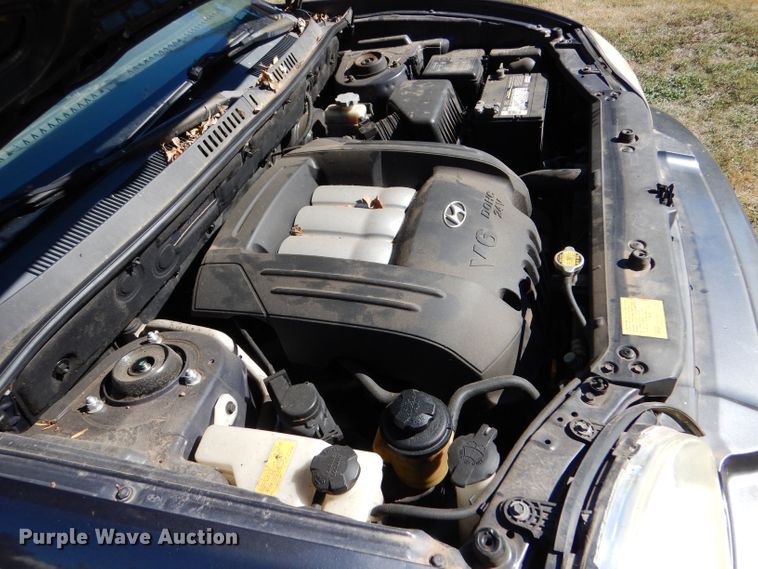 image for item LU9656 2005 Hyundai Santa Fe  SUV