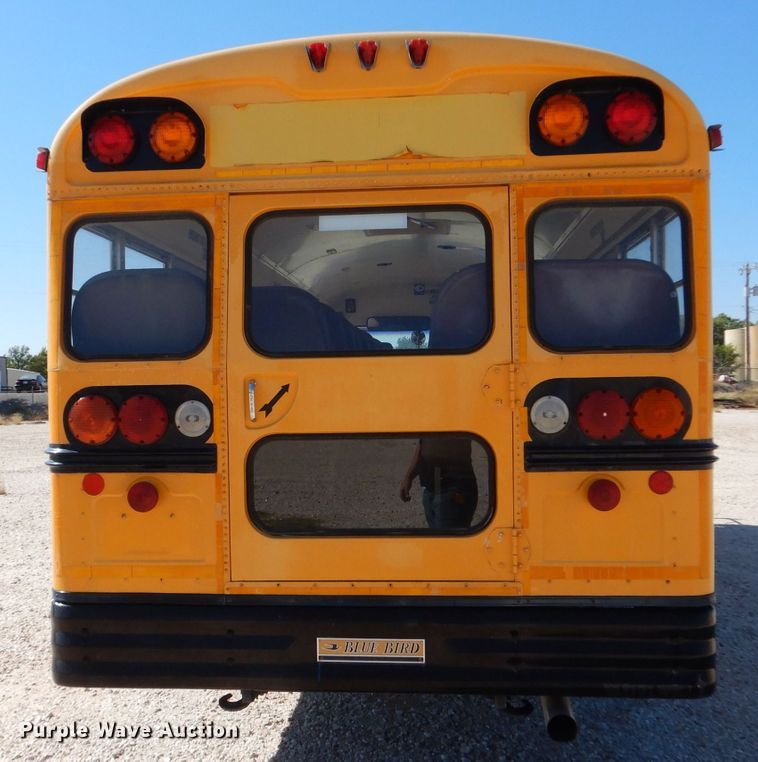 image for item LU9661 1996 International 3800  school bus
