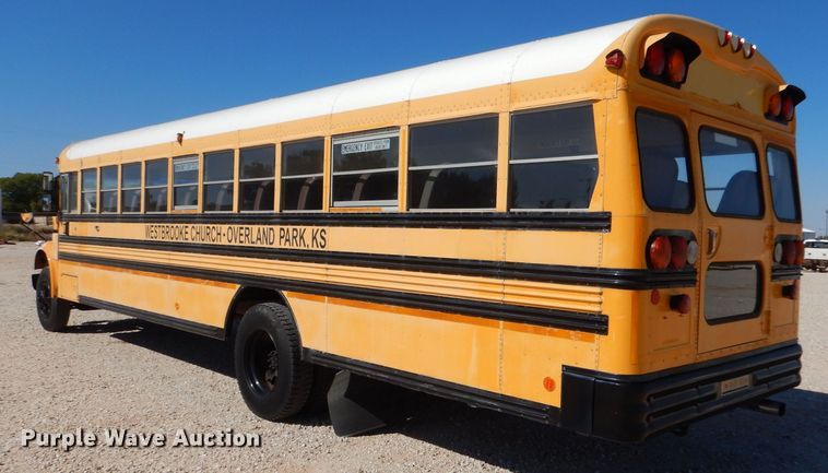 image for item LU9661 1996 International 3800  school bus
