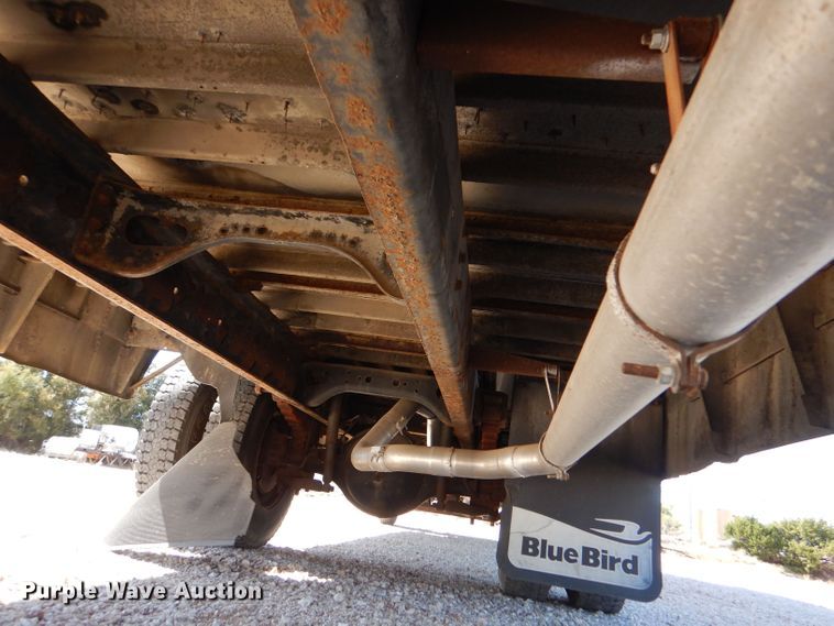 image for item LU9661 1996 International 3800  school bus