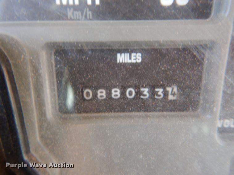 image for item LU9661 1996 International 3800  school bus