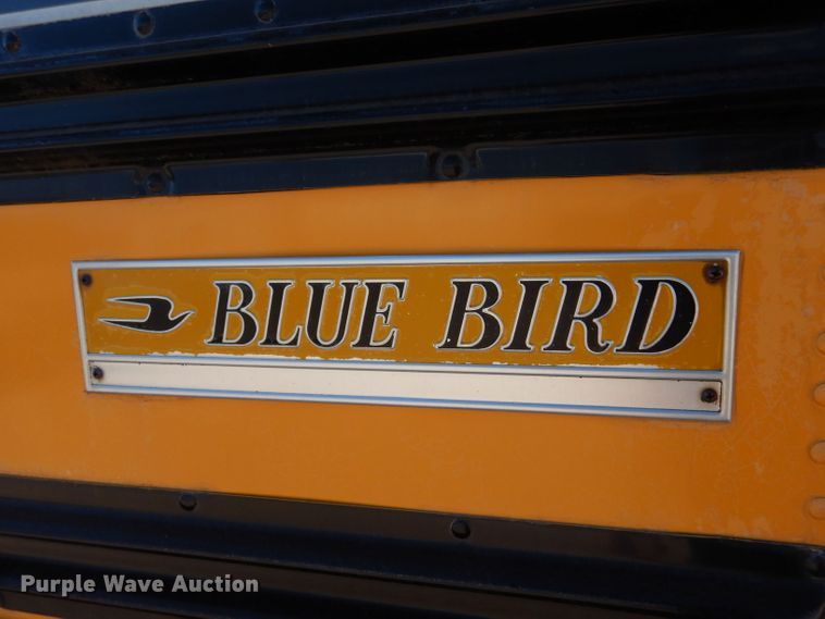 image for item LU9661 1996 International 3800  school bus
