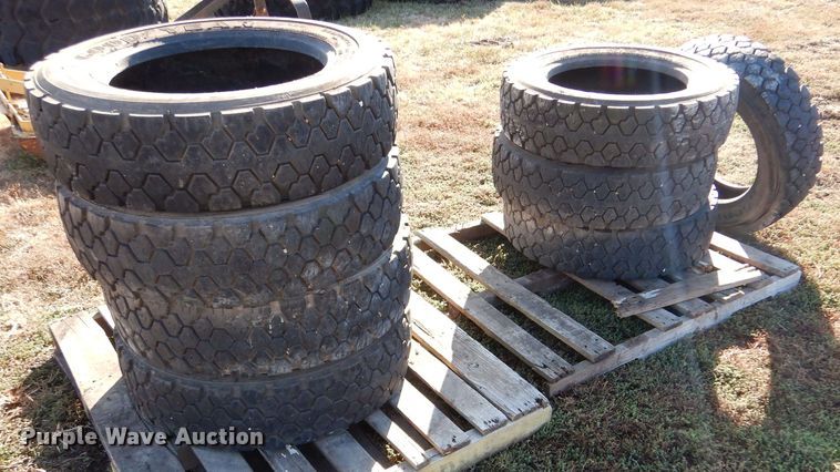 image for item LU9756 (8) Goodyear G124 225/70R19.5 tires