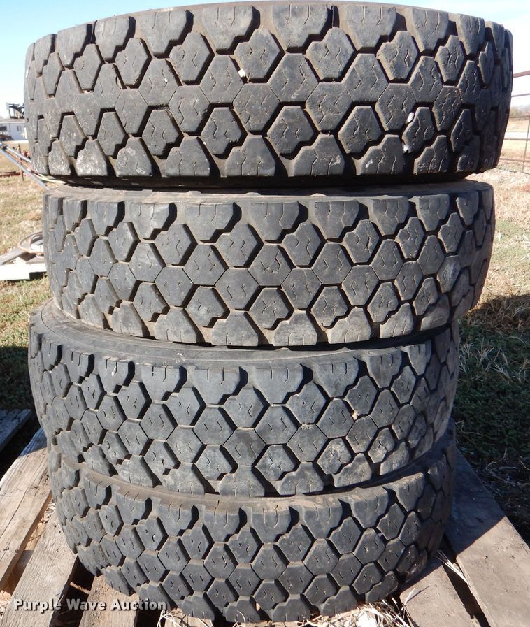 image for item LU9756 (8) Goodyear G124 225/70R19.5 tires