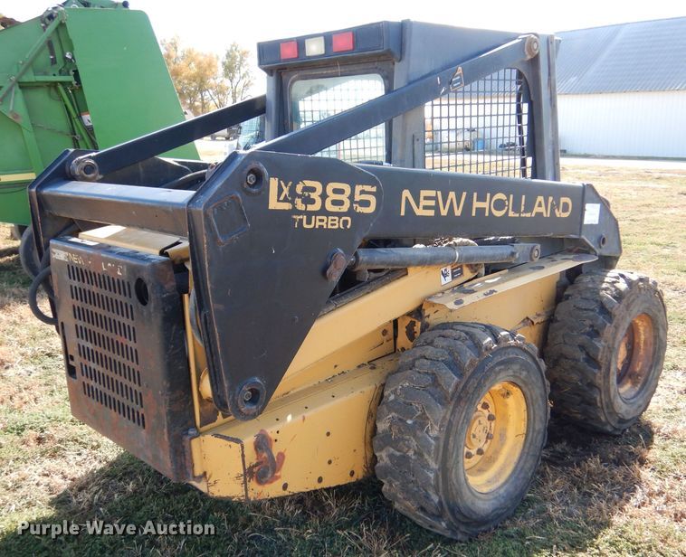 image for item LU9761 1995 New Holland LX885  skid steer loader