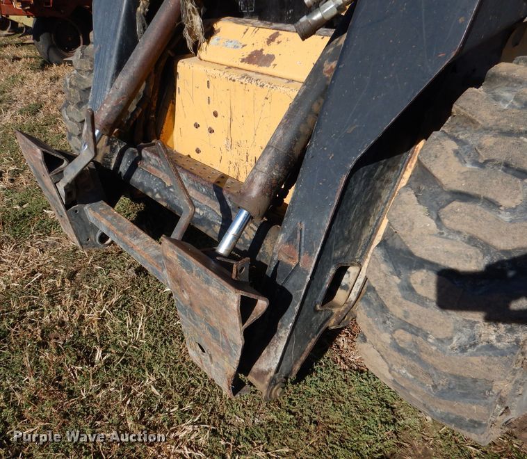 image for item LU9761 1995 New Holland LX885  skid steer loader