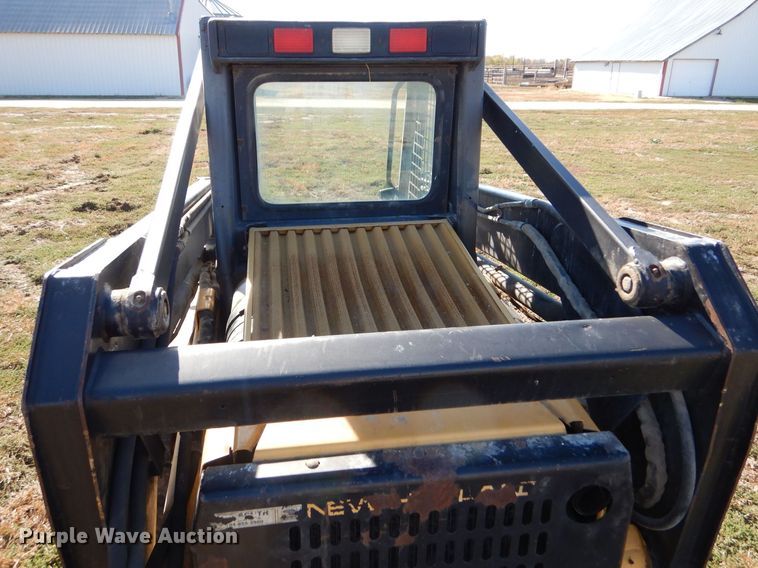 image for item LU9761 1995 New Holland LX885  skid steer loader