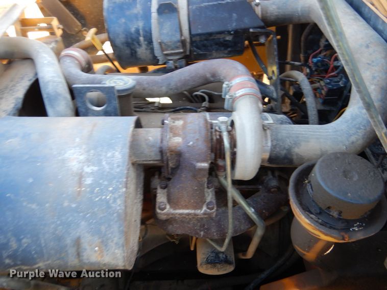 image for item LU9761 1995 New Holland LX885  skid steer loader