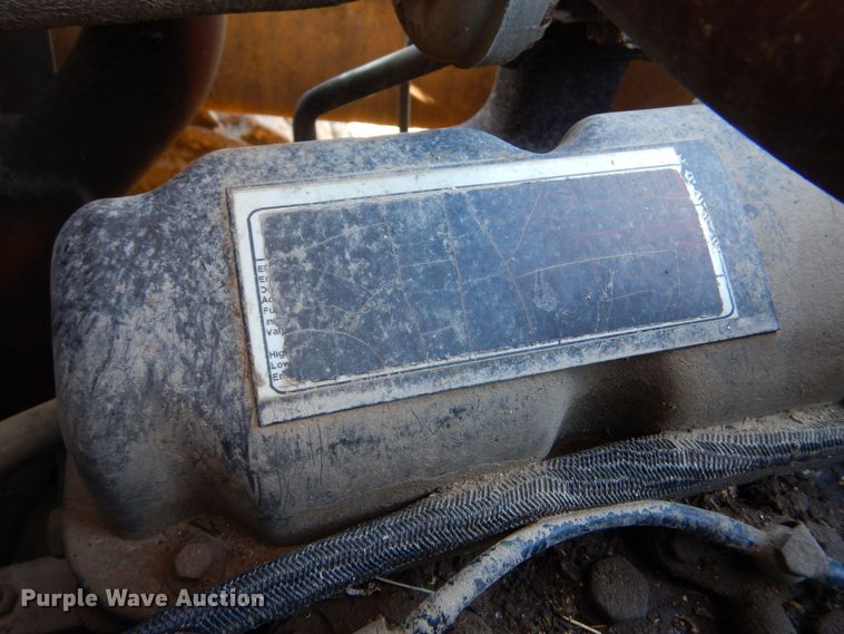 image for item LU9761 1995 New Holland LX885  skid steer loader