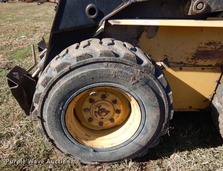 image for item LU9761 1995 New Holland LX885  skid steer loader