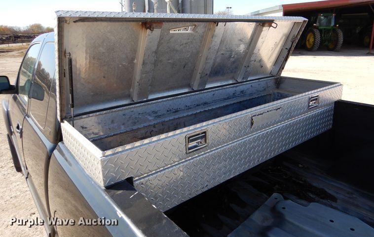 image for item LU9771 2000 Chevrolet Silverado 1500  Ext. Cab pickup truck