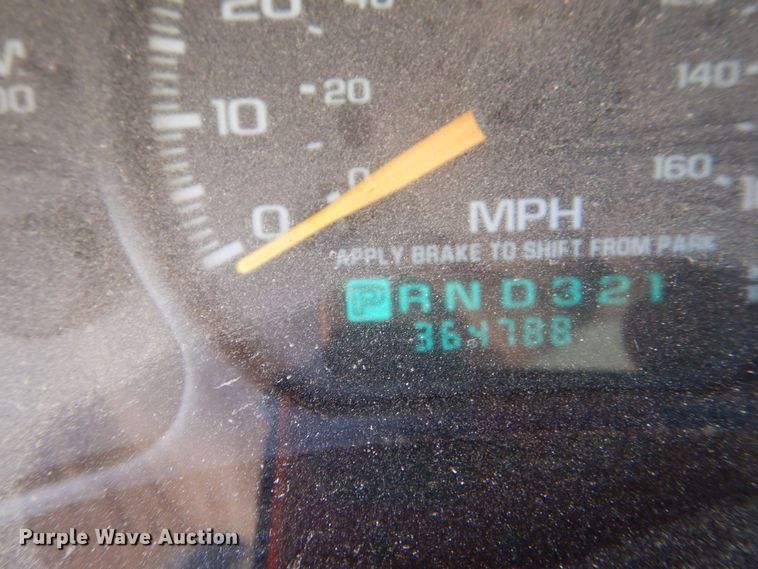 image for item LU9771 2000 Chevrolet Silverado 1500  Ext. Cab pickup truck