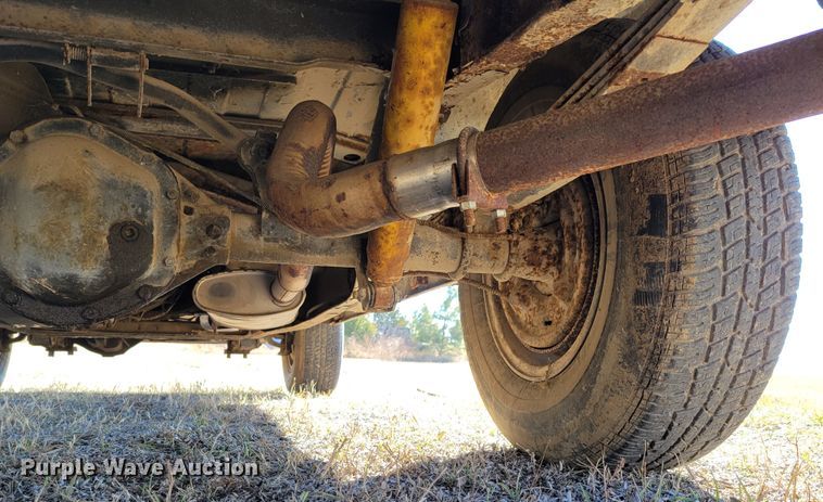 image for item LY9798 1988 Jeep Grand Wagoneer  SUV