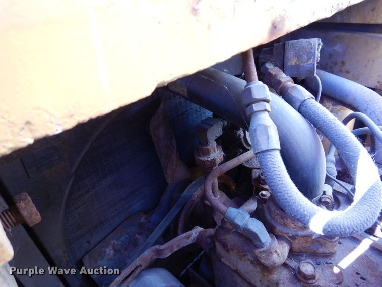 image for item MH9266 Allis Chalmers ACC-30  forklift