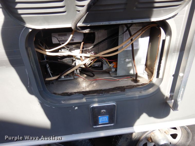 image for item MH9268 1989 Airstream  camper